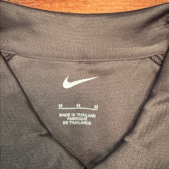 NIKE men’s golf shirt - Picture 2 of 6